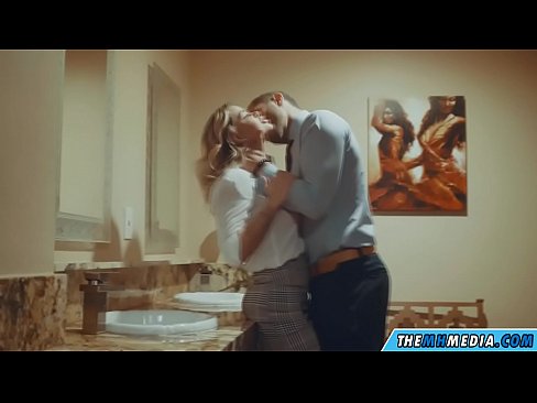 ❤️ Kun povekas blondi viettelee sinut julkisessa vessassa ☑ Anaaliporno at fi.analpics.ru ❤